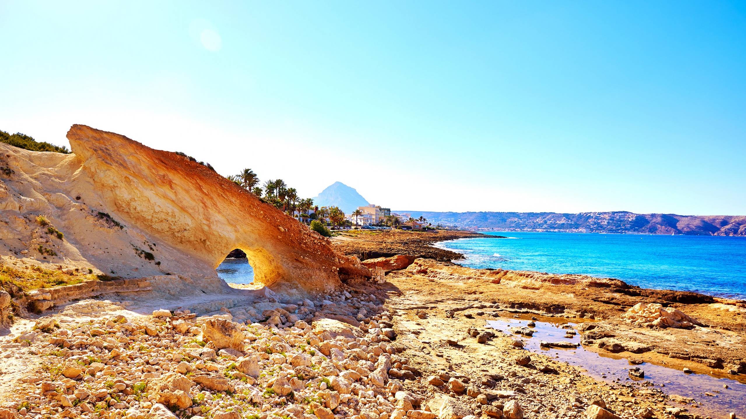 Yacht Charter In Cala Blanca
