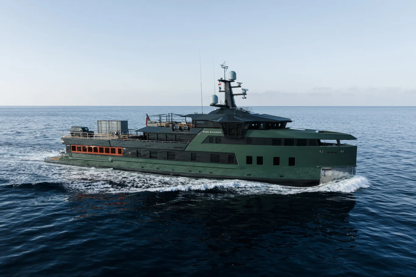 pink shadow yacht