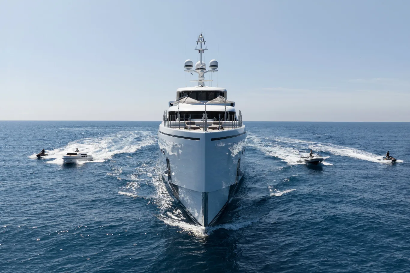 Yacht 1