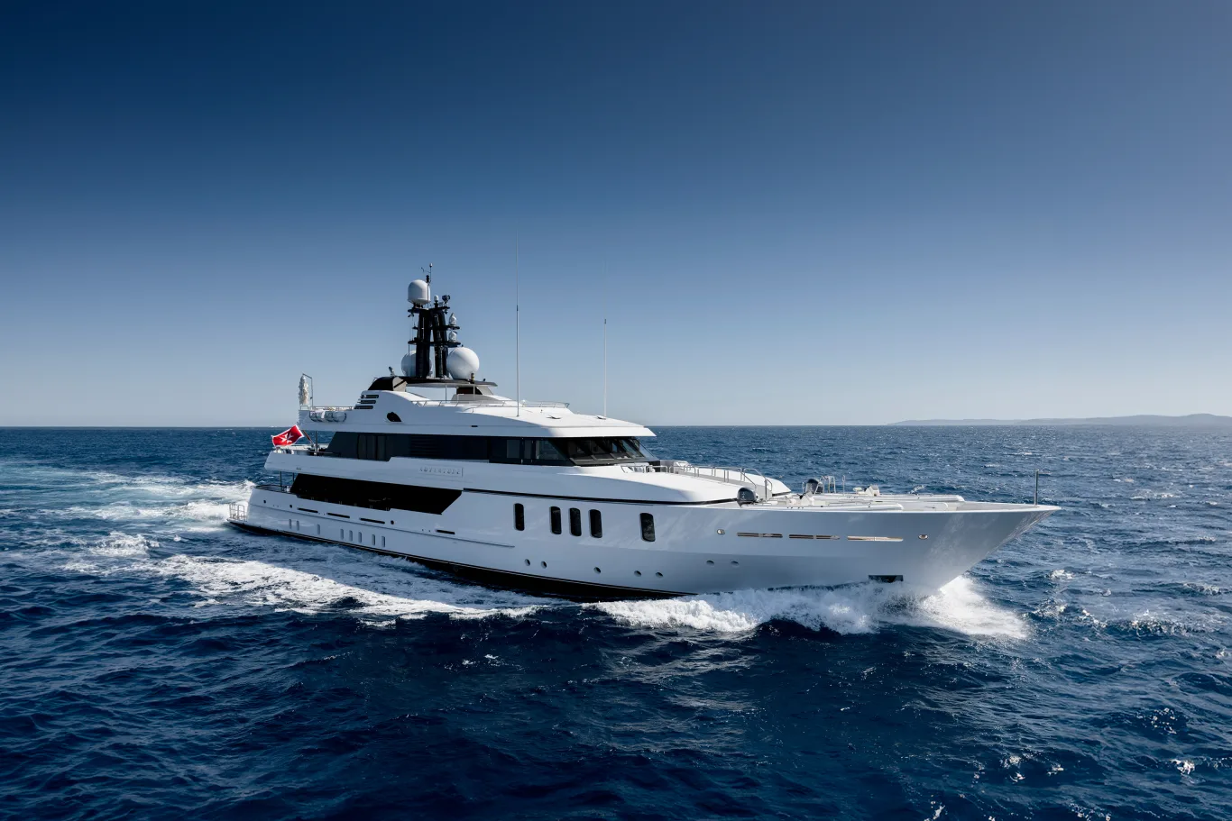 Yacht 1