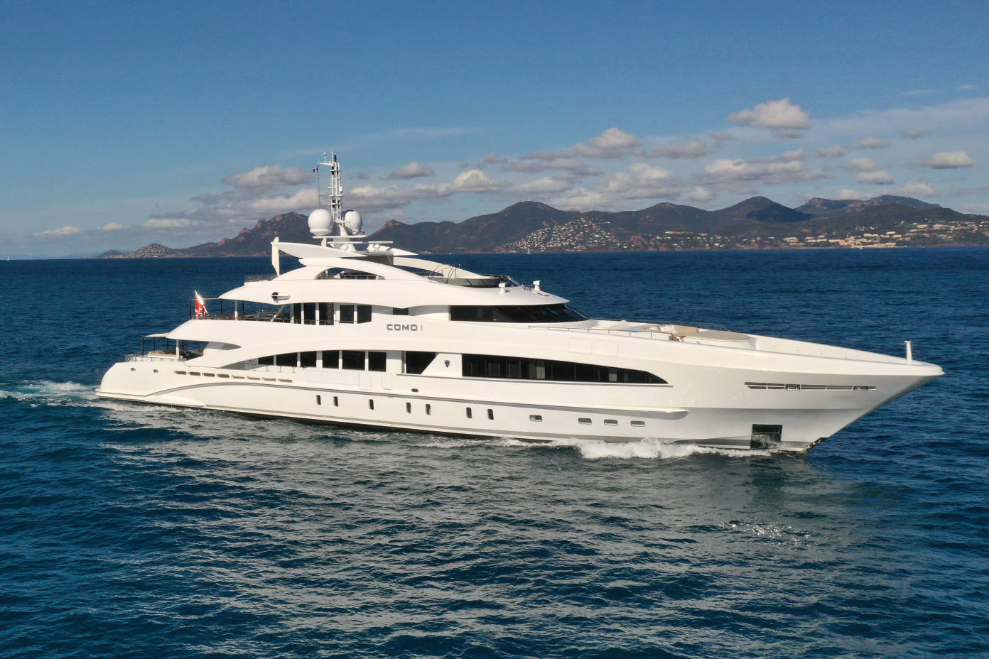 luxury yachts fir sale
