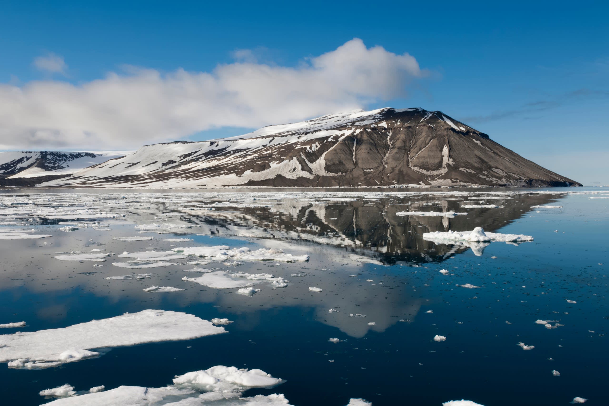 Southern Hinlopen Strait