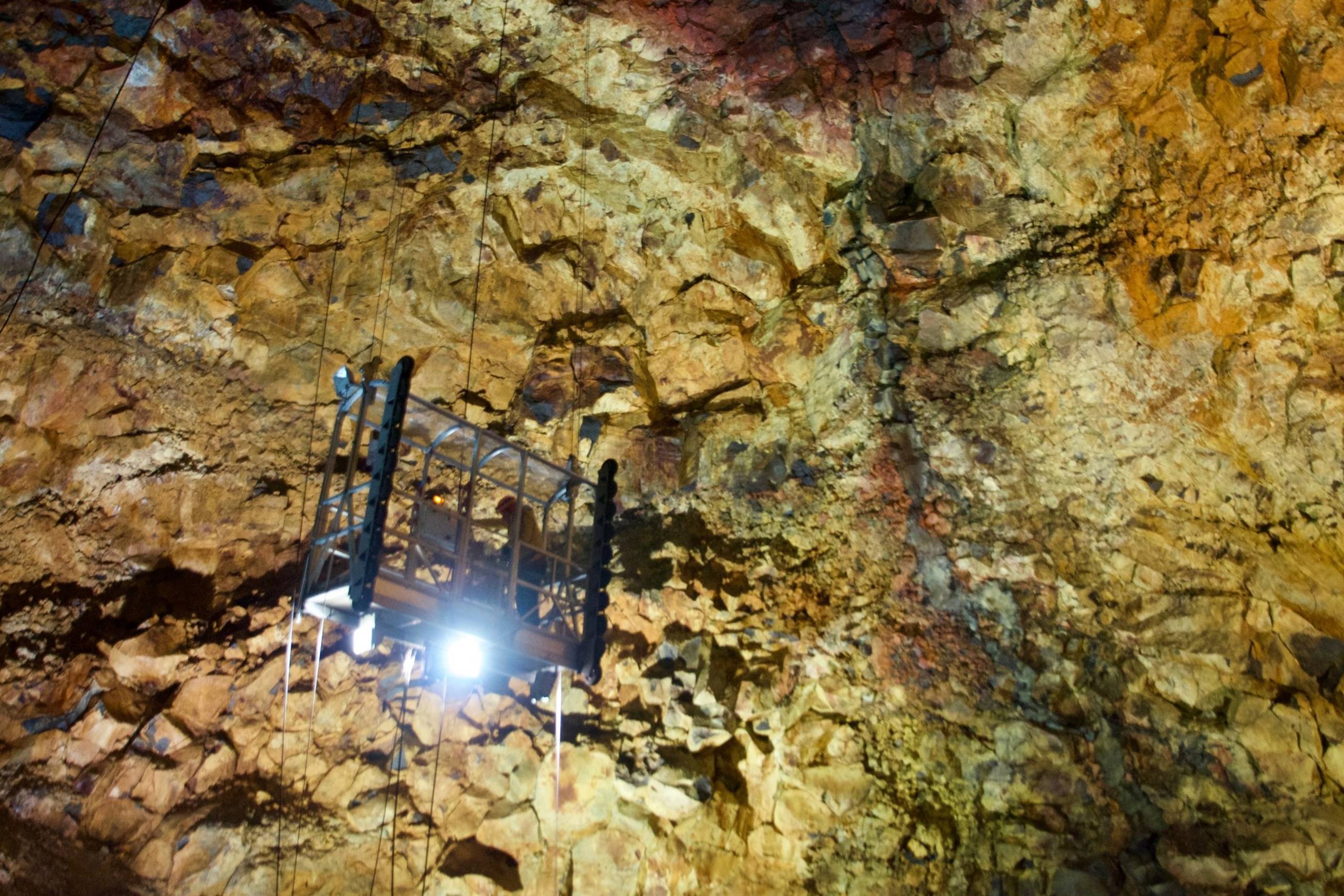 Fine-Dining inside Thrihnukagigur Volcano