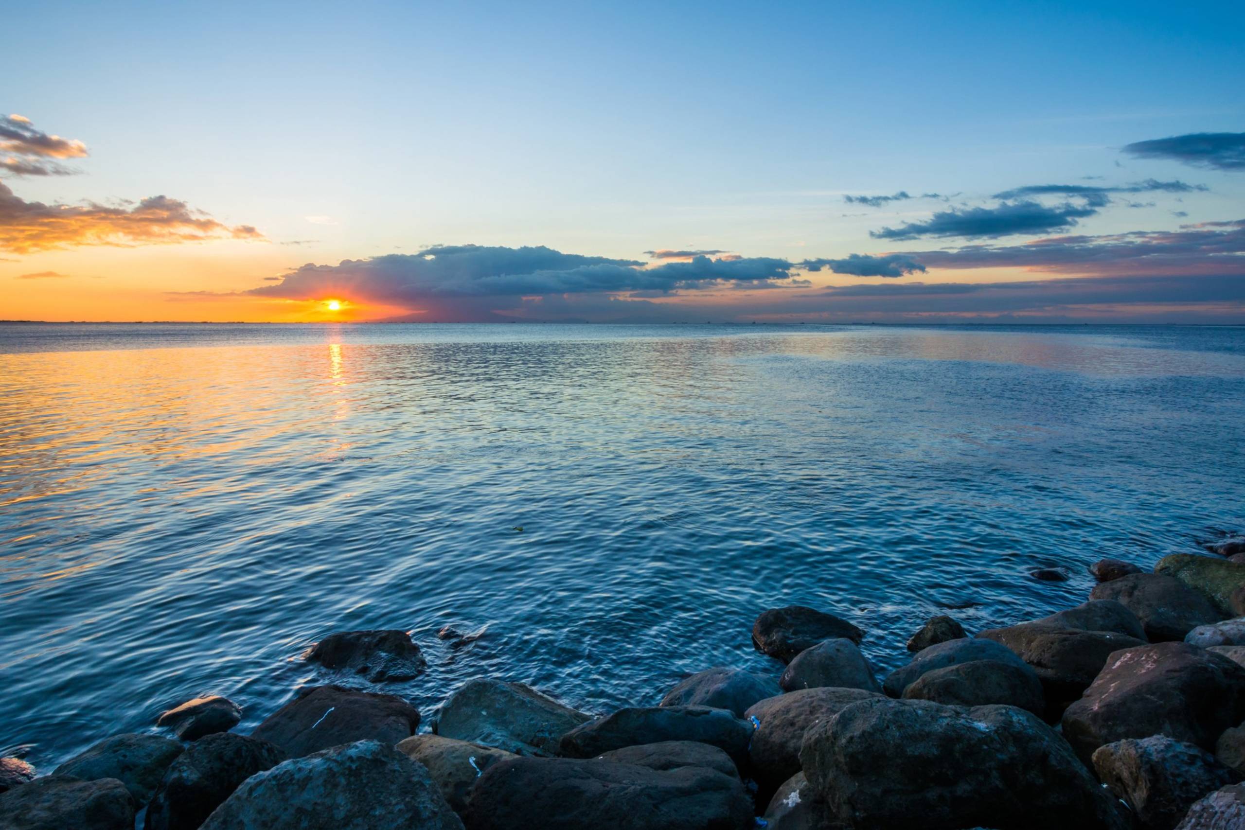 Manila bay