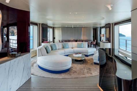 Azimut Grande 35 Metri Through the Lens