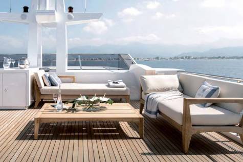 Azimut Grande 35 Metri Through the Lens