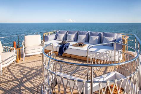 Custom Line Navetta 30 Through the Lens