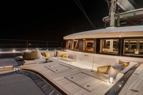 Lagoon Seventy 7 Through the Lens