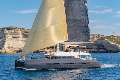 Lagoon Seventy 7 Through the Lens