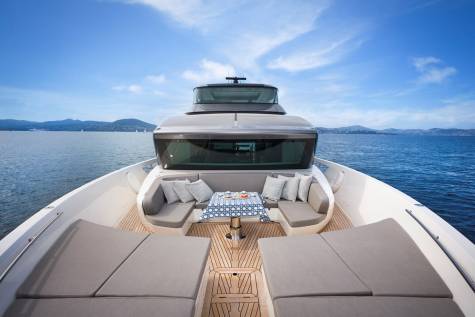Ocean 6 Through the Lens