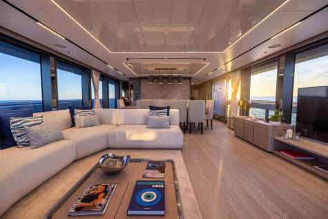 Sunseeker 100 Through the Lens