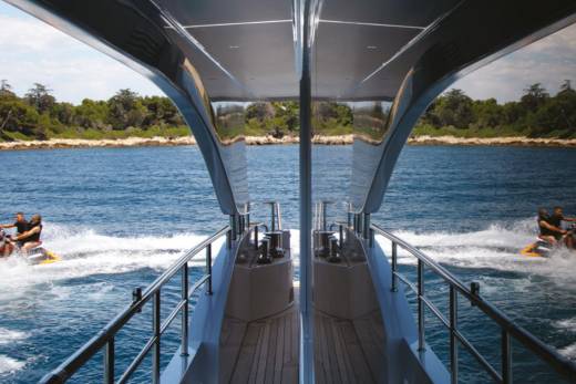 Benetti Delfino 95 Through the Lens