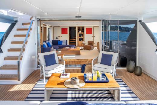 Custom Line Navetta 30 Through the Lens