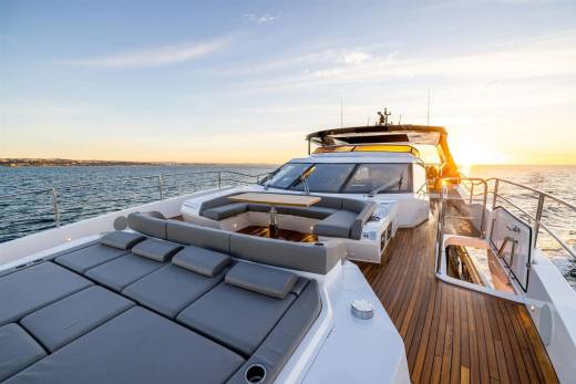 Sunseeker 100 Through the Lens