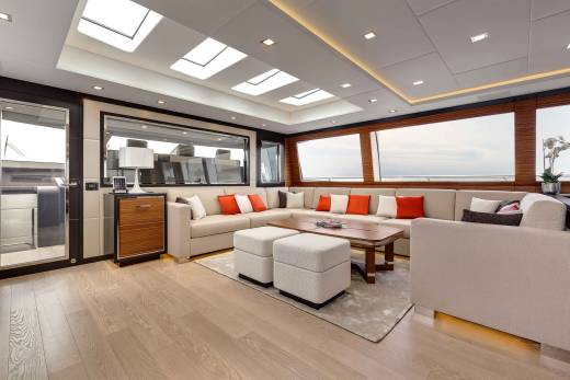 Mangusta 132 Through The Lens