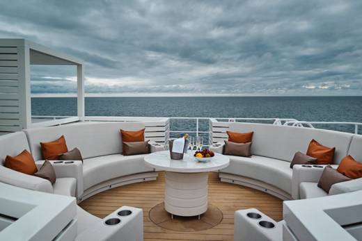 Hanse Explorer Through The Lens