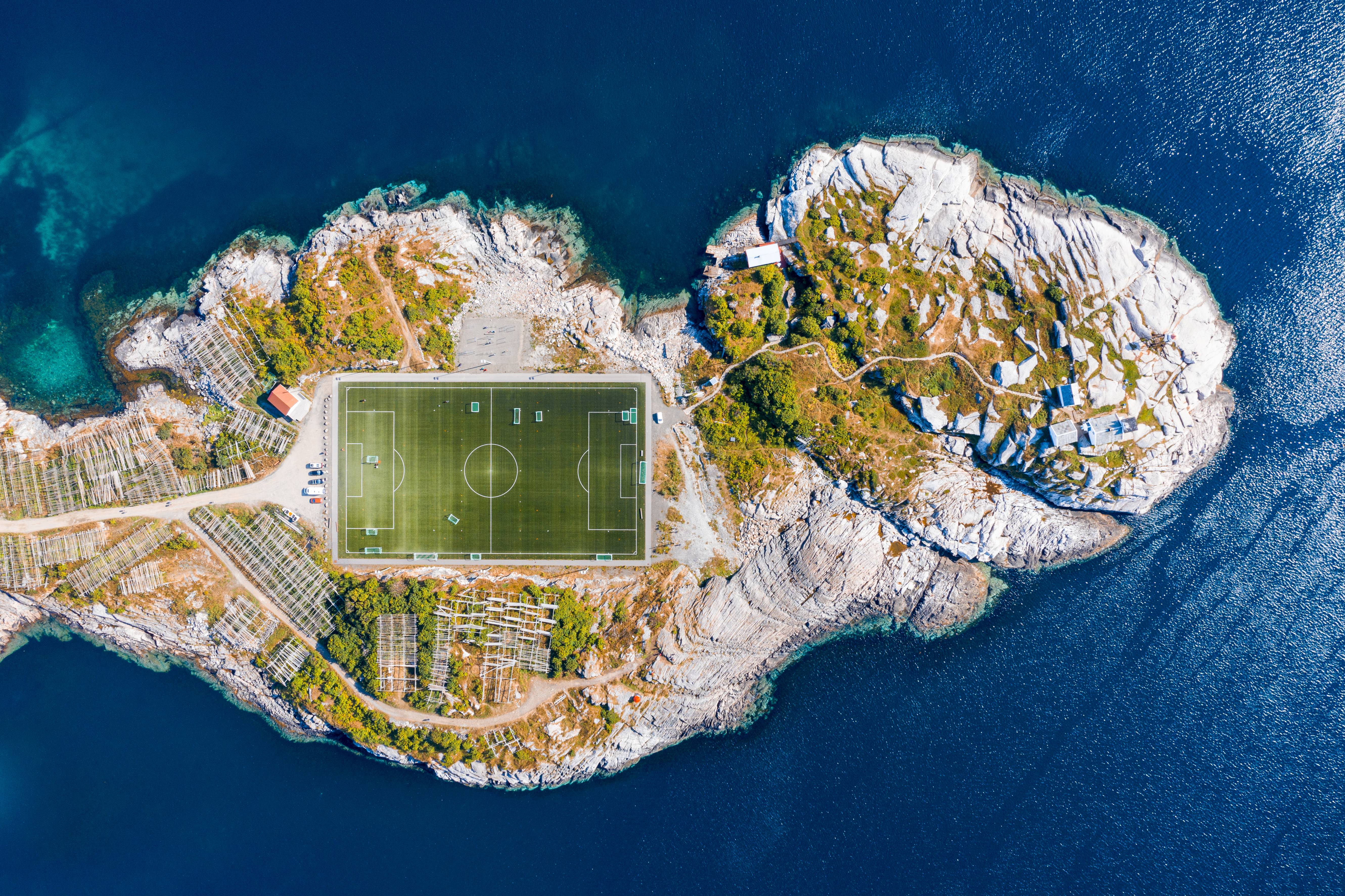 HENNINGSVÆR