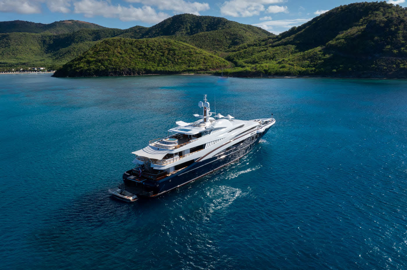 Eco-Conscious Yachting