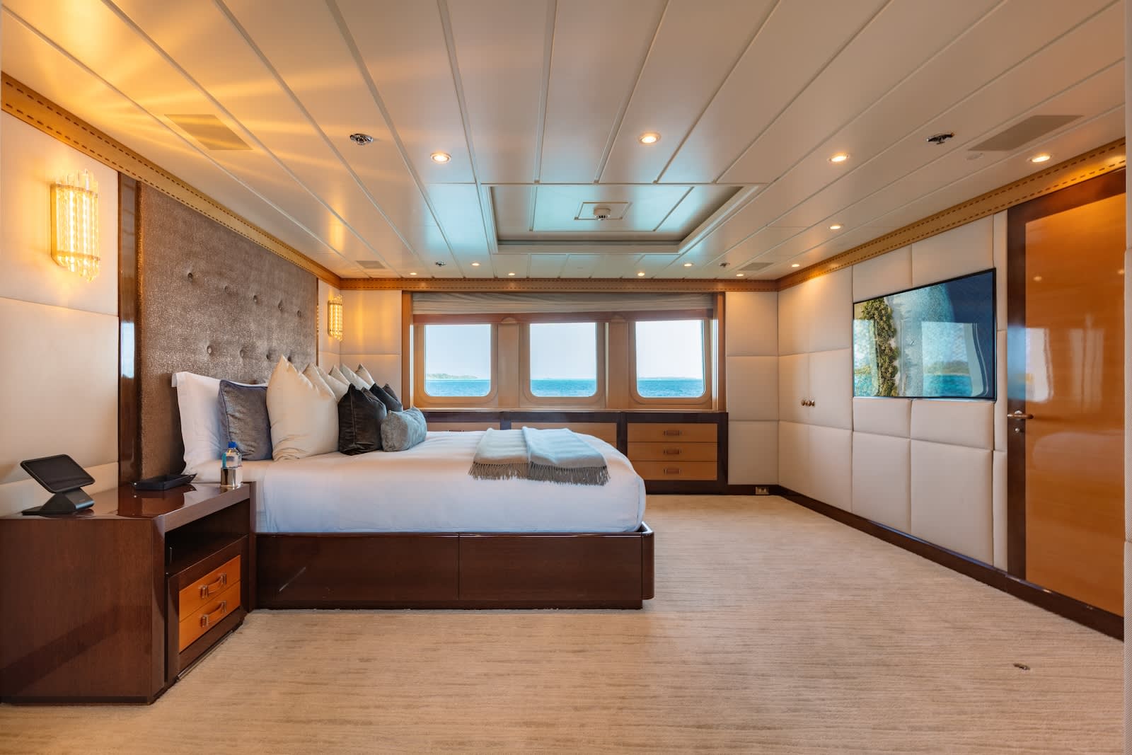 Full Beam Stateroom