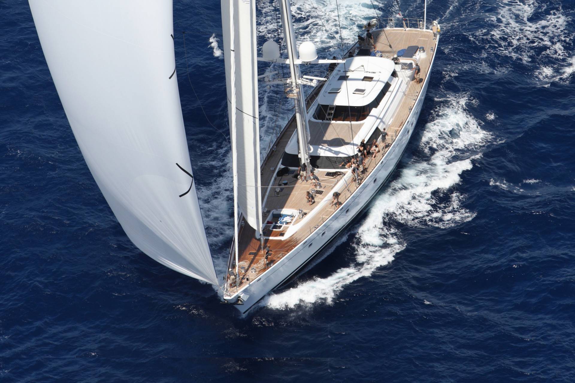 Rigged for Plain Sailing