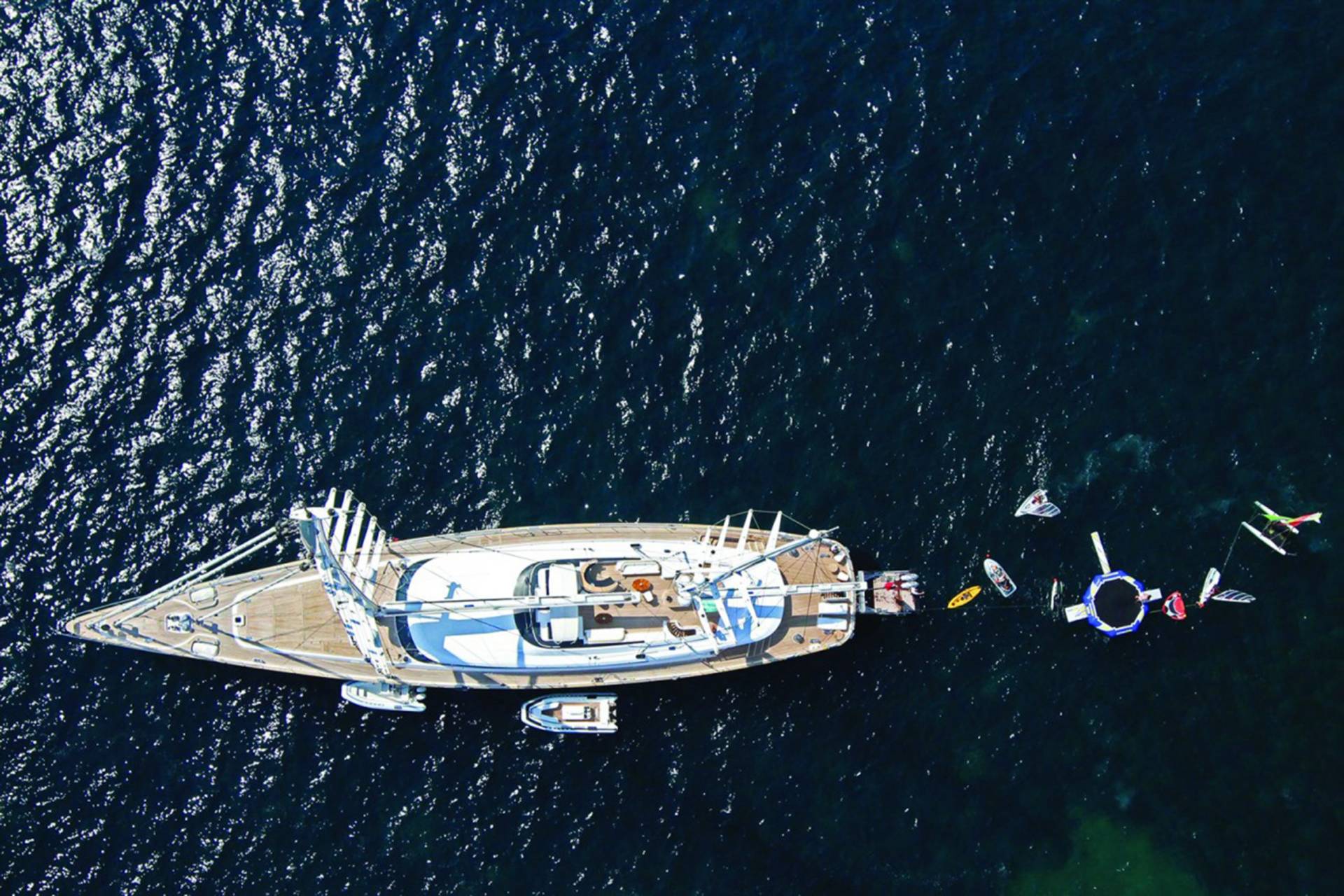 To the charter, the foils.