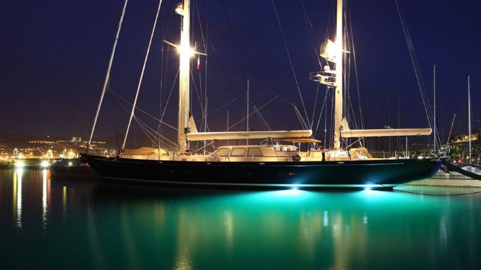 The Royal Huisman Story