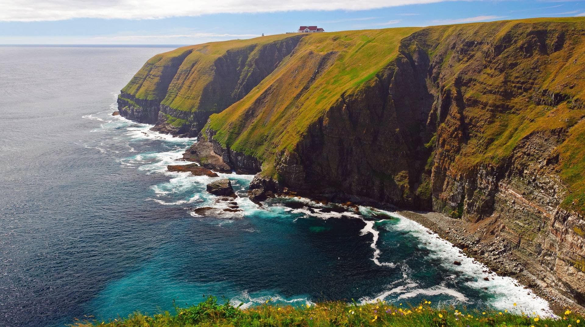 Hiking. Fly Fishing. Fresh Seafood. A Friendly Welcome.