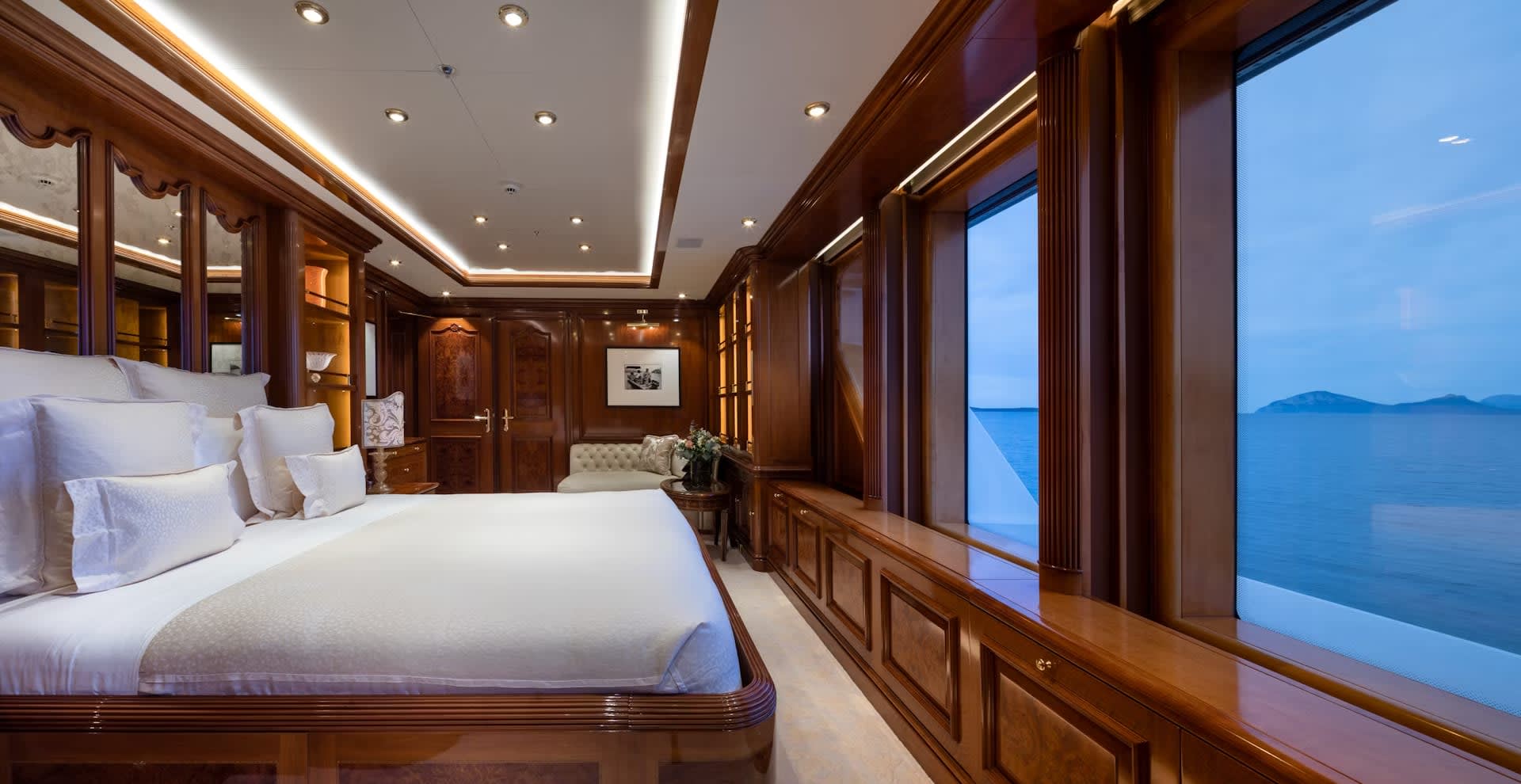 Vip Cabin