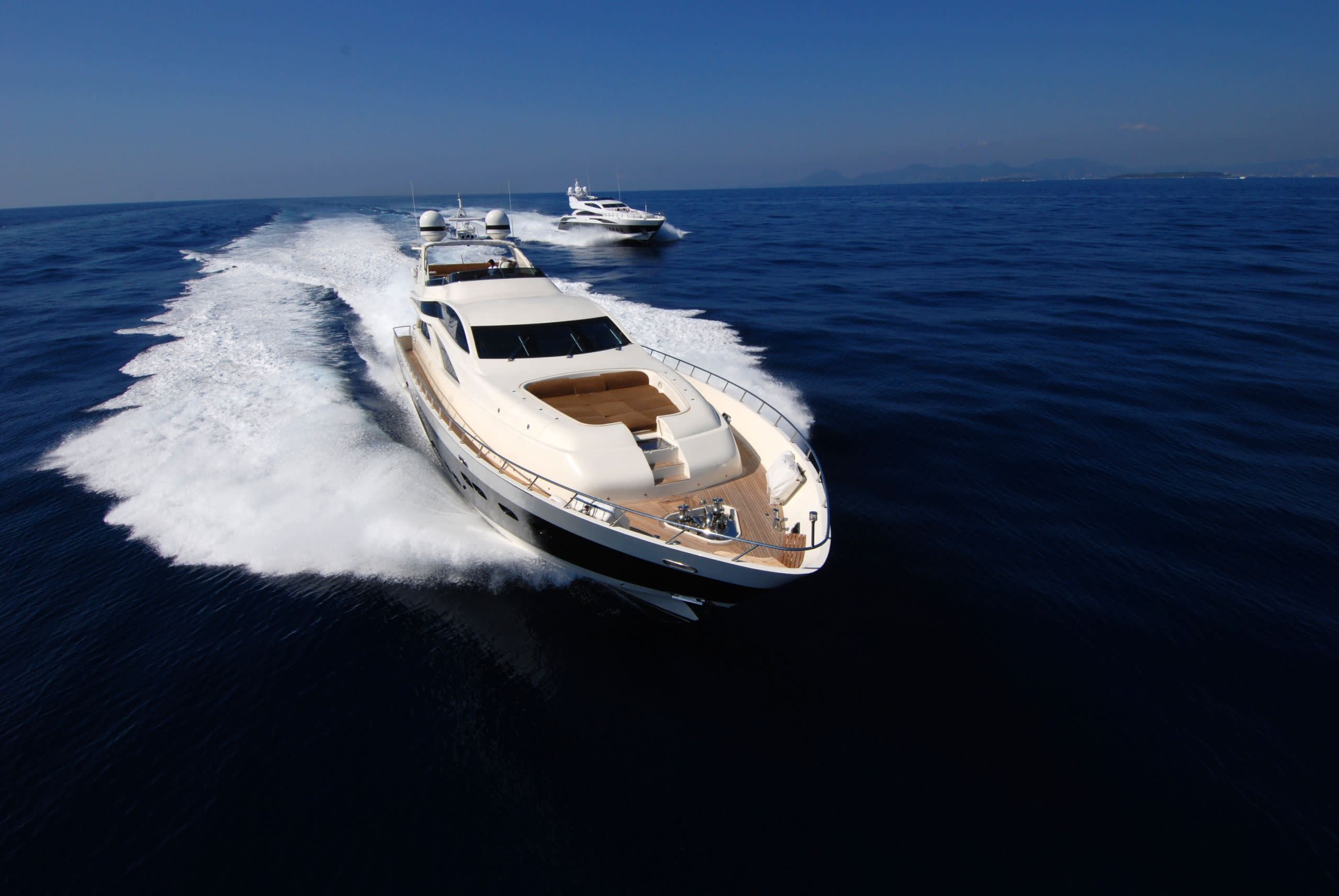 motor yacht d one