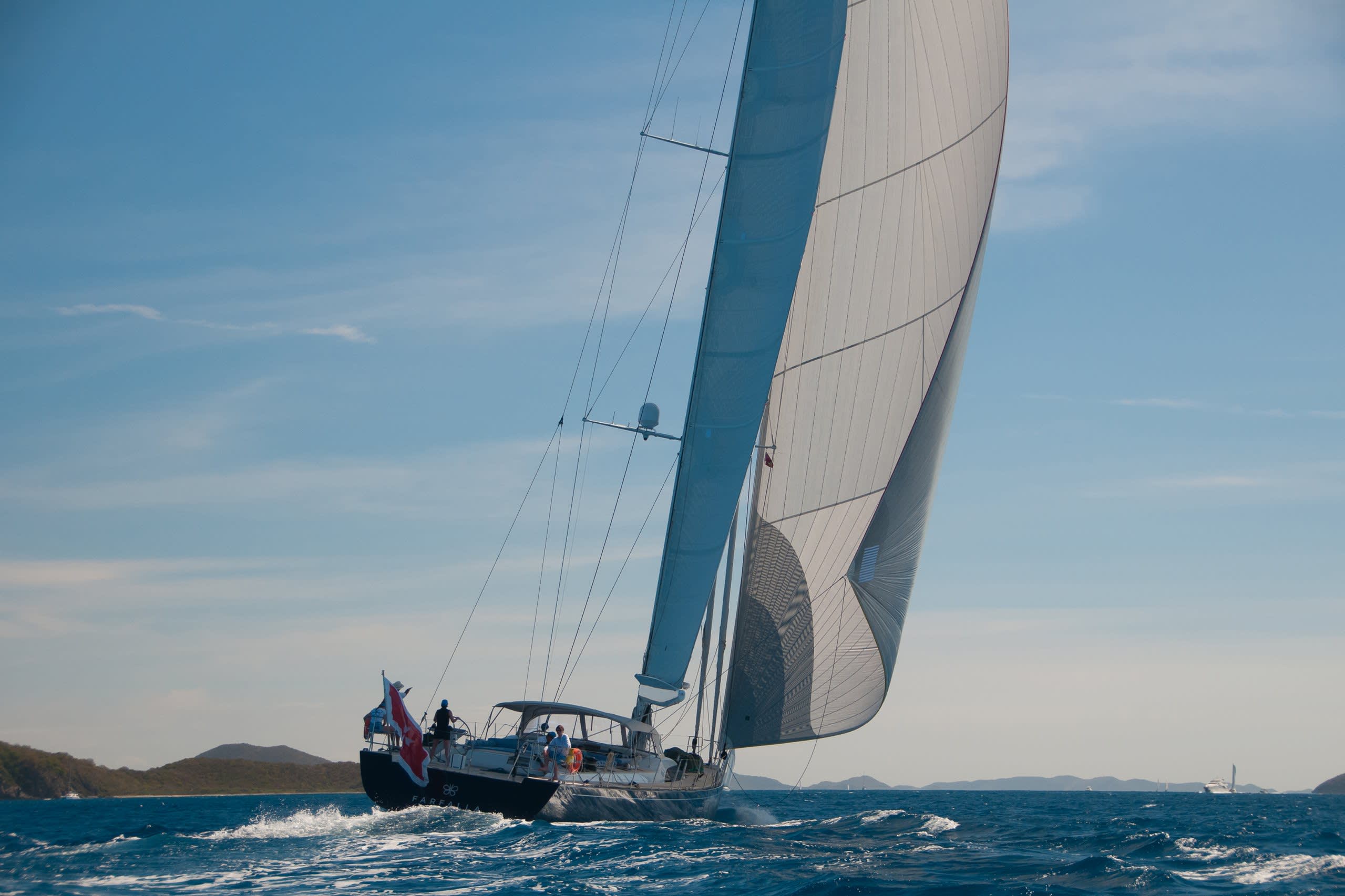 Benefits of owning a luxury sailing yacht
