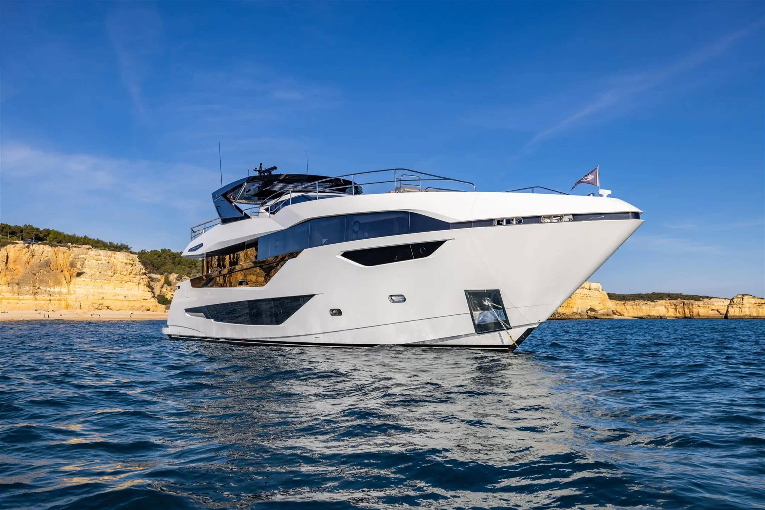 sunseeker 100 foot yacht price