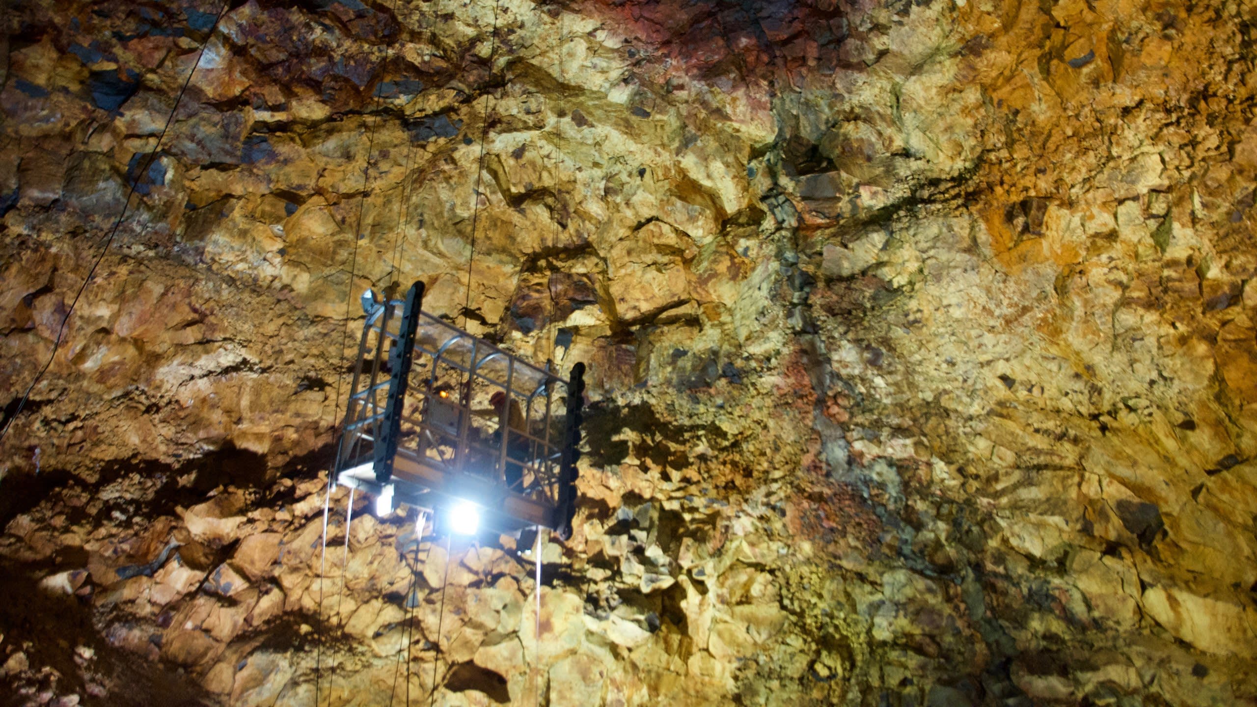 Fine-Dining inside Thrihnukagigur Volcano