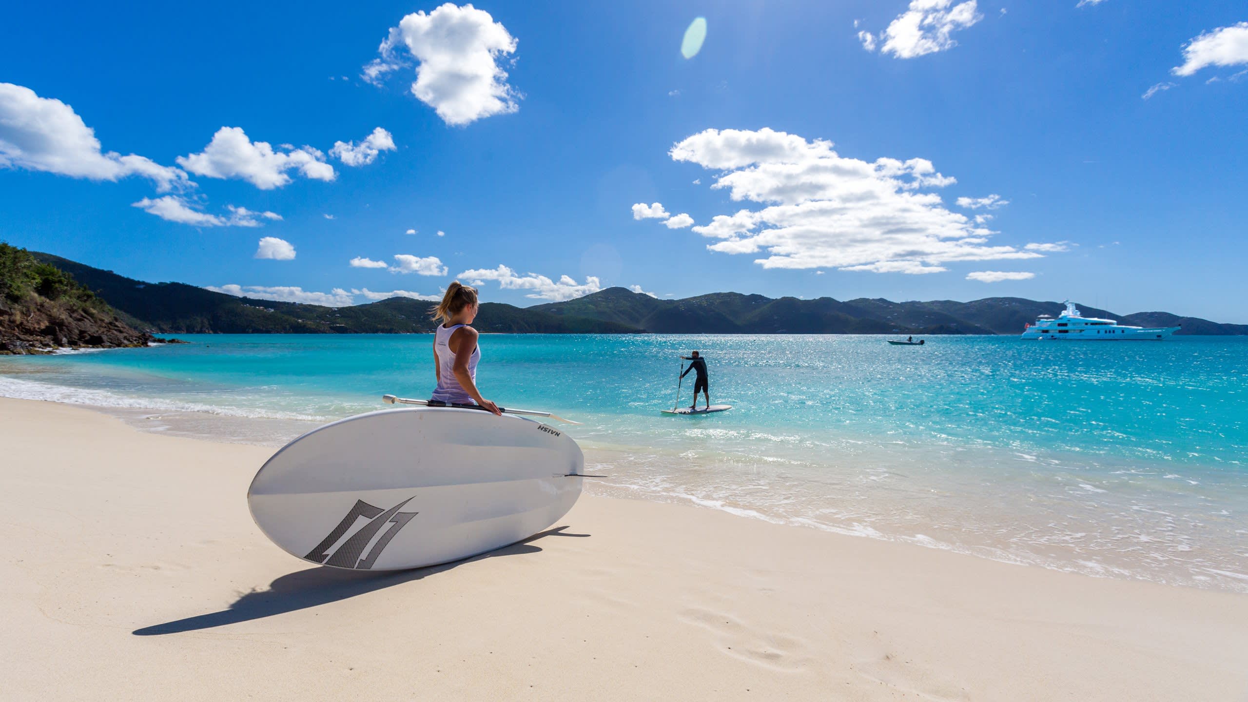 THE PARADISIACAL PLAYGROUND OF BILLIONAIRES
