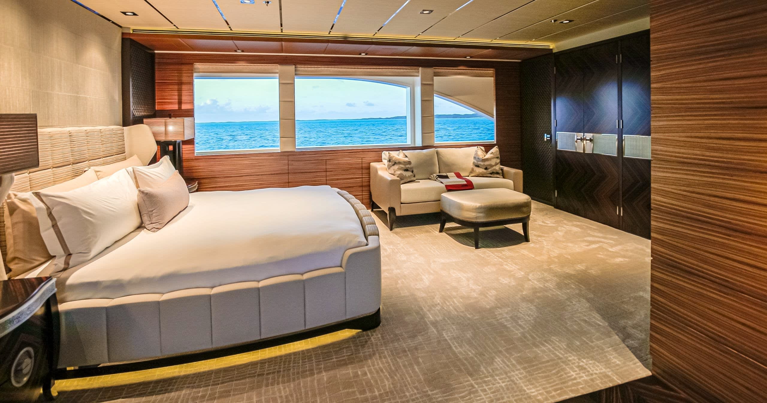 Full-Beam Main Deck Owner’s Suite