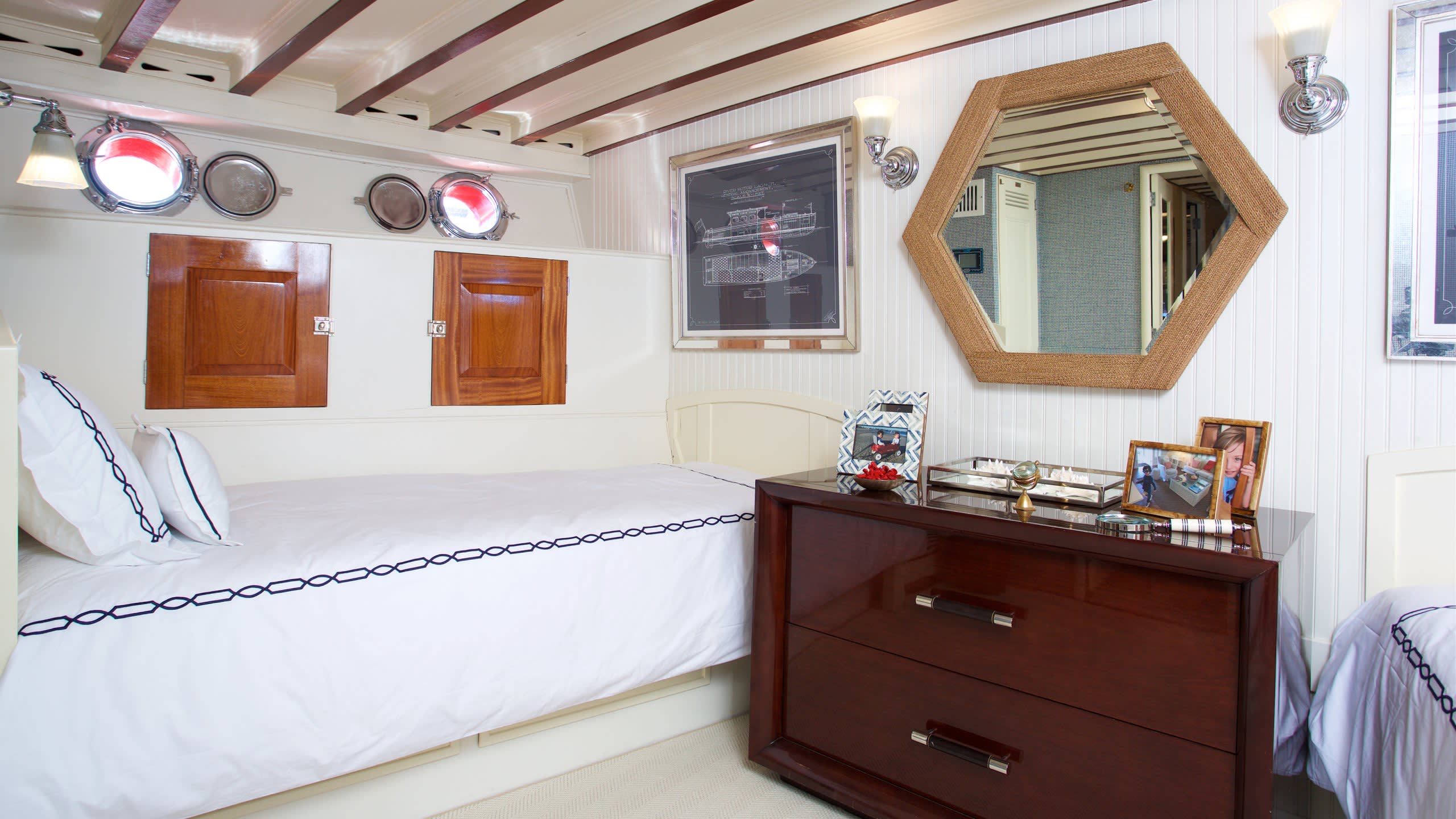 mv olympus classic motor yacht