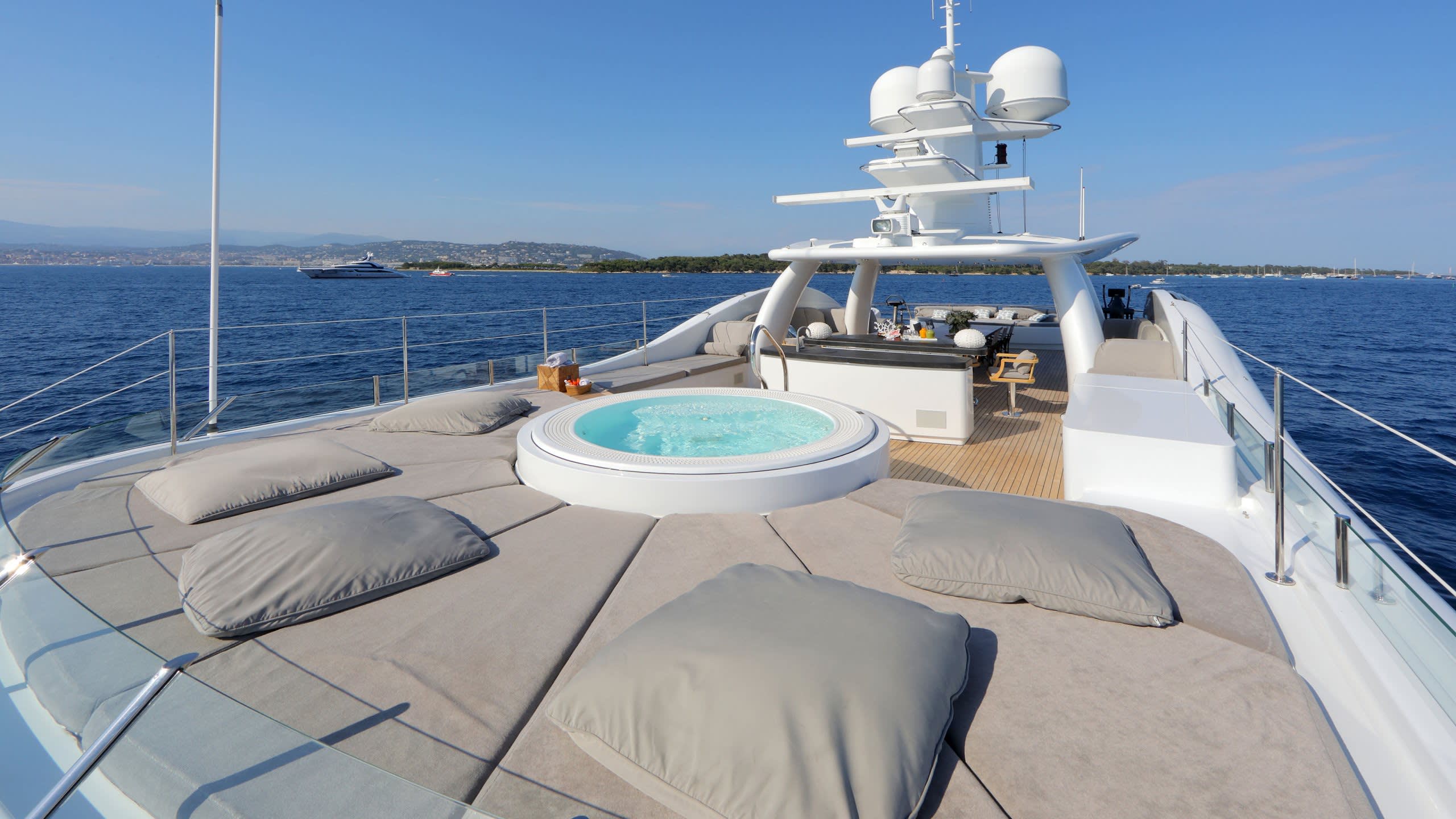 Standout Sun Deck