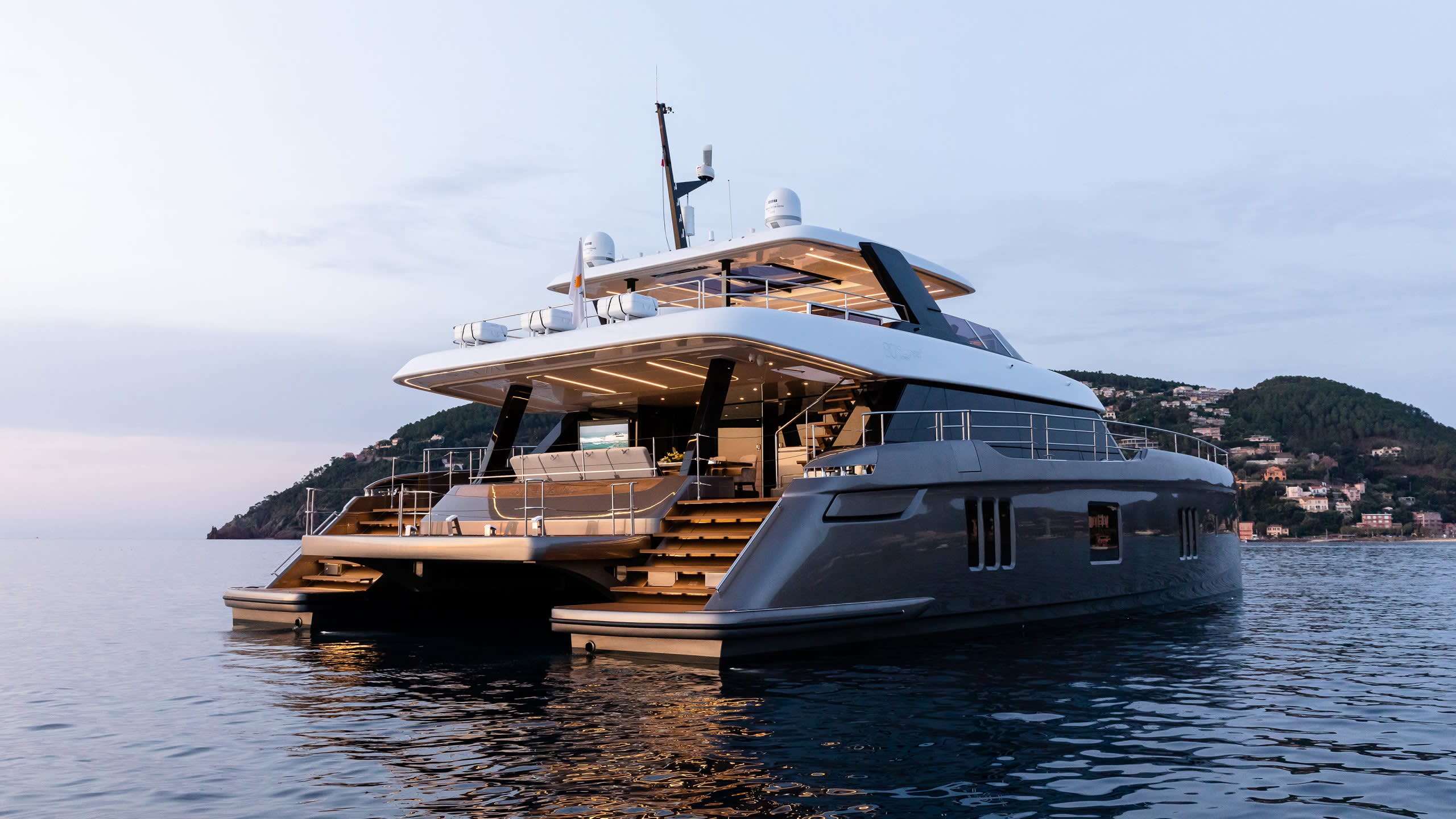 80 sunreef power catamaran