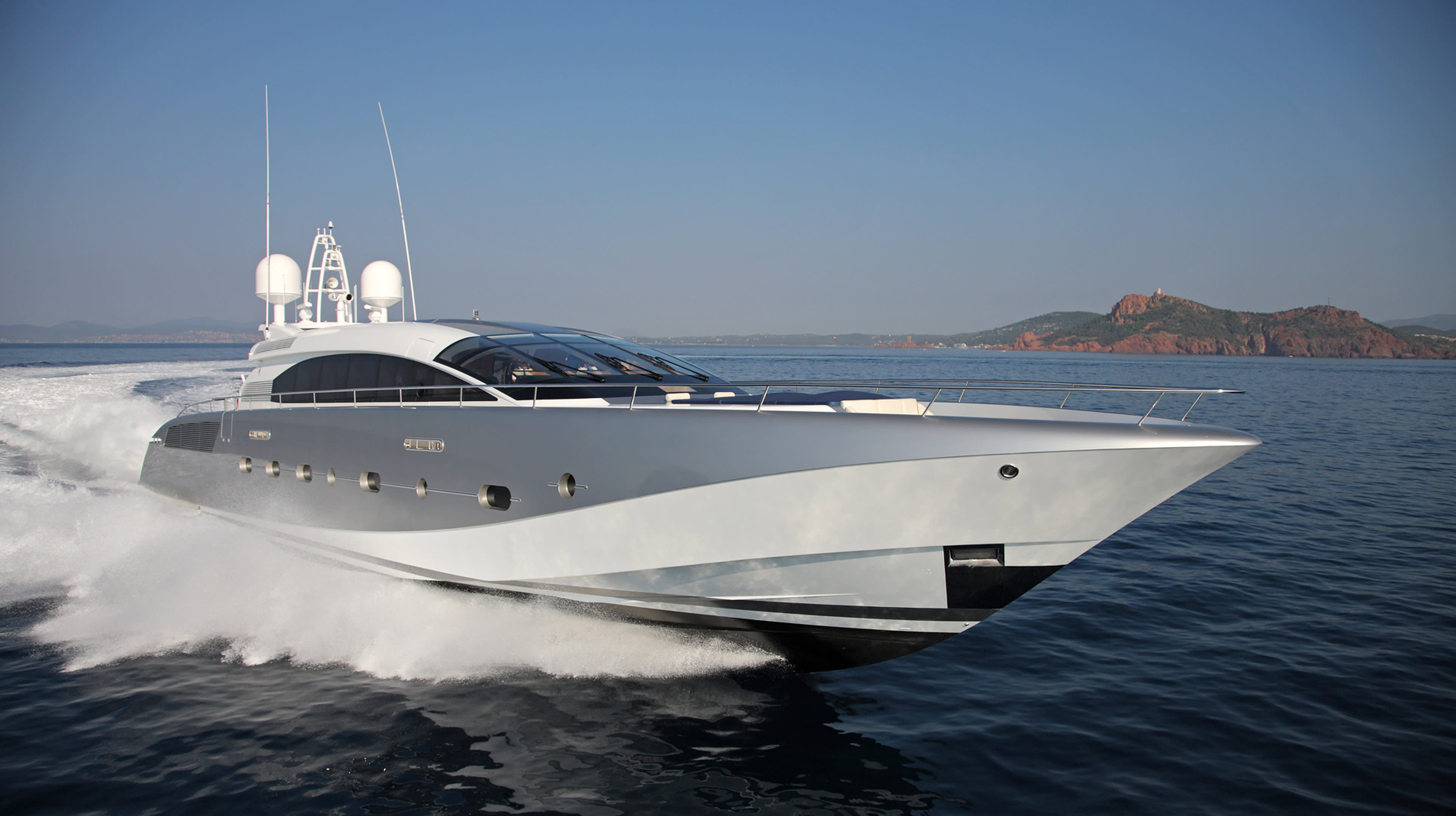 Cutting Edge Hull Design
