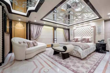 VIP Cabins