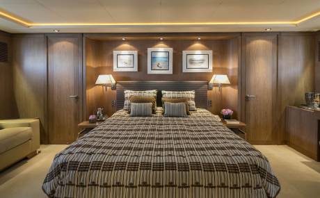 Alexia Master Cabin