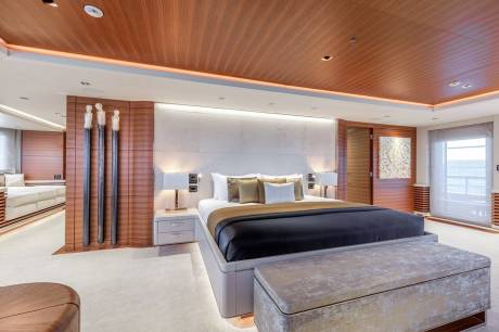 Main Deck Owner's Suite