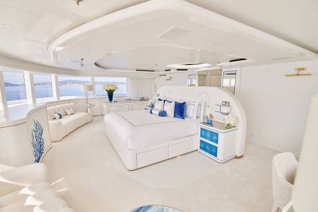 Large Master Cabin