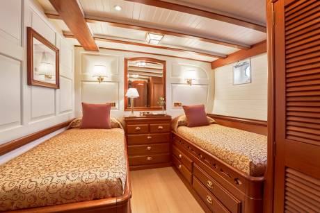 Two twin Cabins