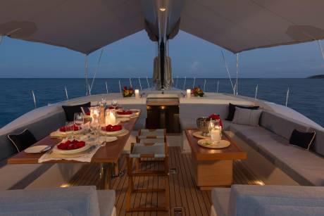 Al Fresco Dining