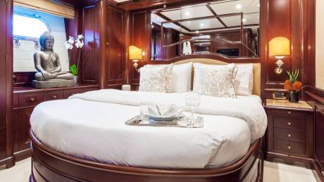 Lower Deck Double Cabin - Port Side