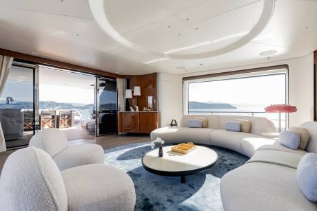 Seamless Indoor and Outdoor Living