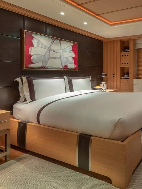 Guest Cabin 04