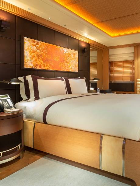 VIP Cabin 02