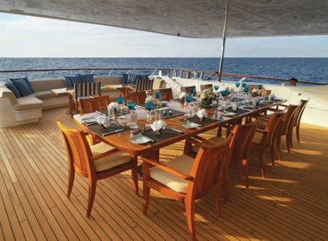Al Fresco Dining