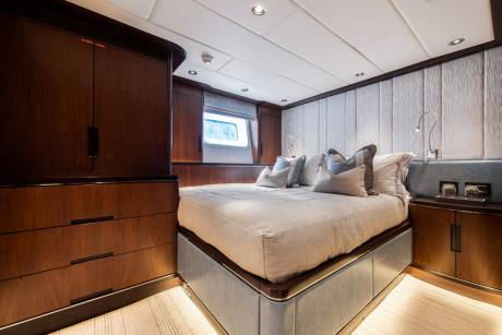 Double Cabin